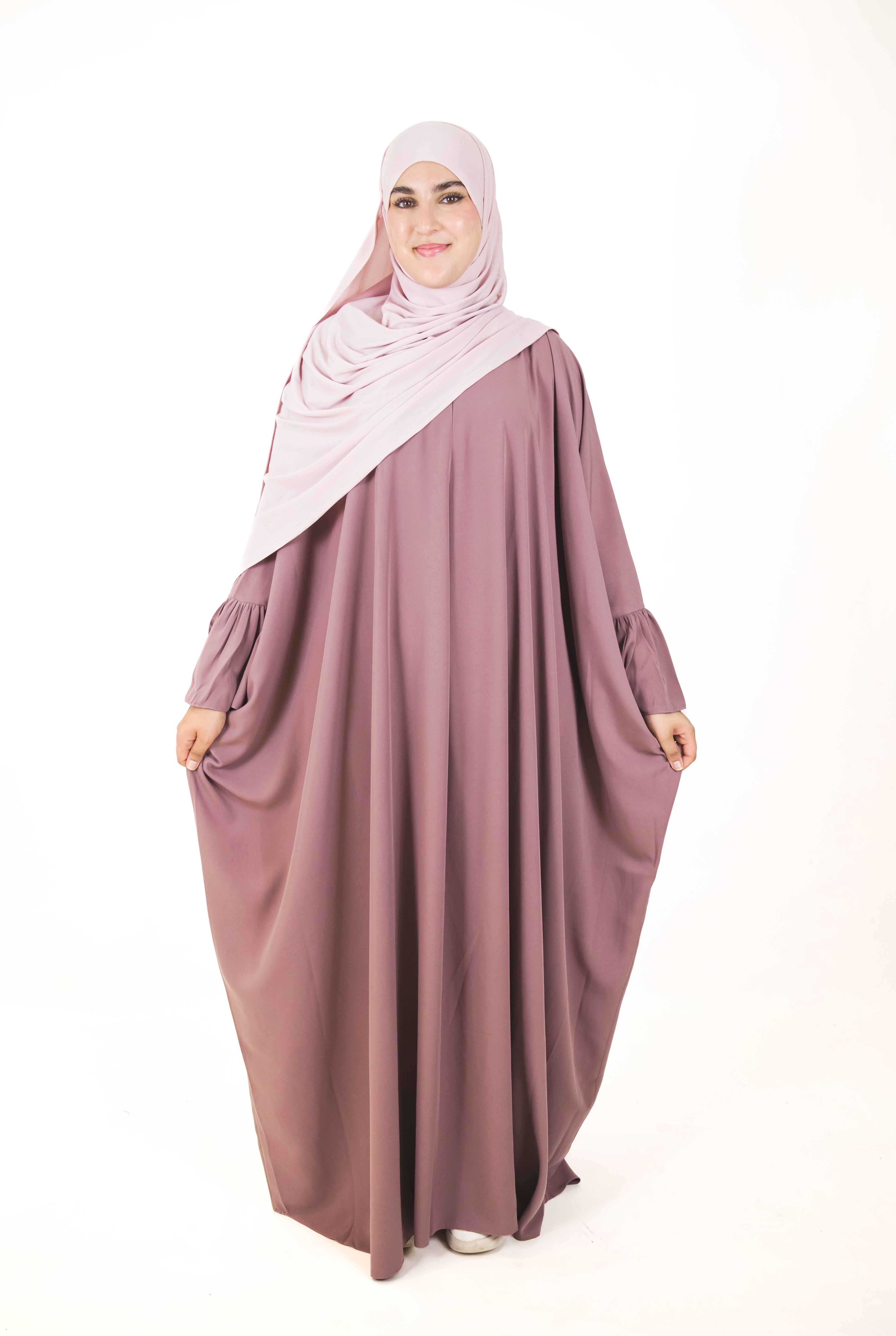 Abaya el naaim